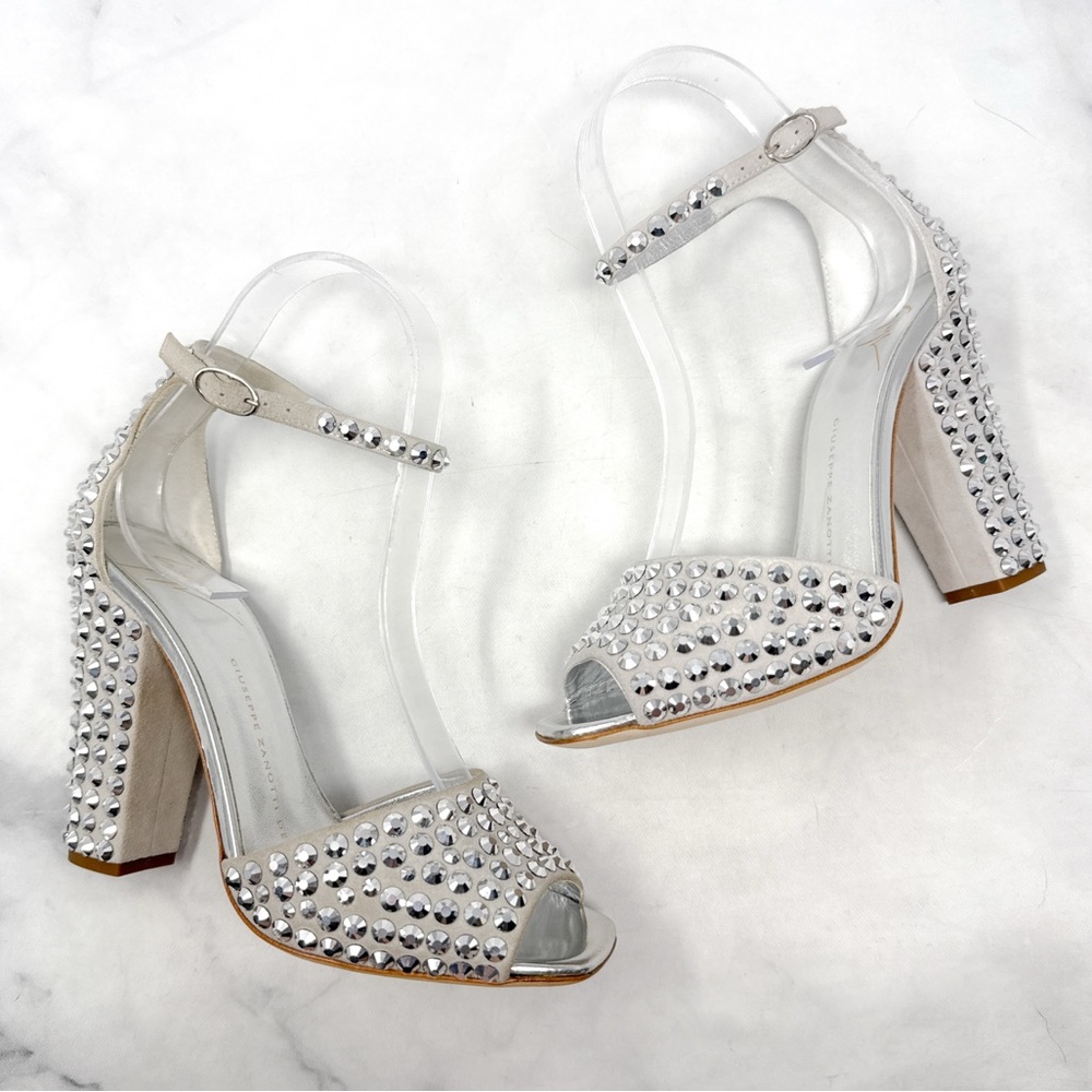 NEW Giuseppe Zanotti Lavinia Studded Suede Block Heel Sandal Glam Sexy Silver 36